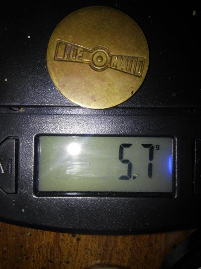I-Have-A-Old-Token-Granny-Used-To-Use-As-Fake-Change-For-Pop-Machines-Id:-Ice-O-Matic-Token